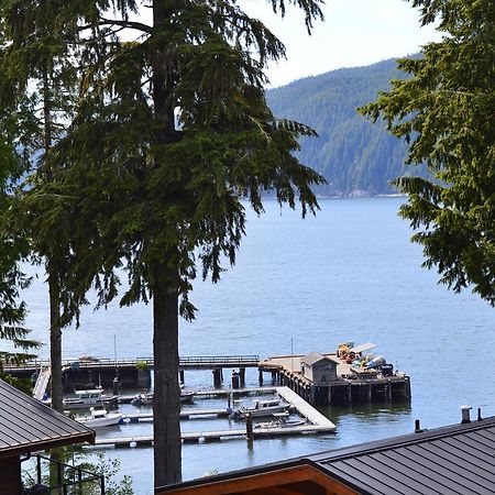 Pair-A-Dice Cottage Port Renfrew Exteriör bild