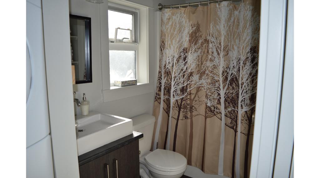 Pair-A-Dice Cottage Port Renfrew Rum bild
